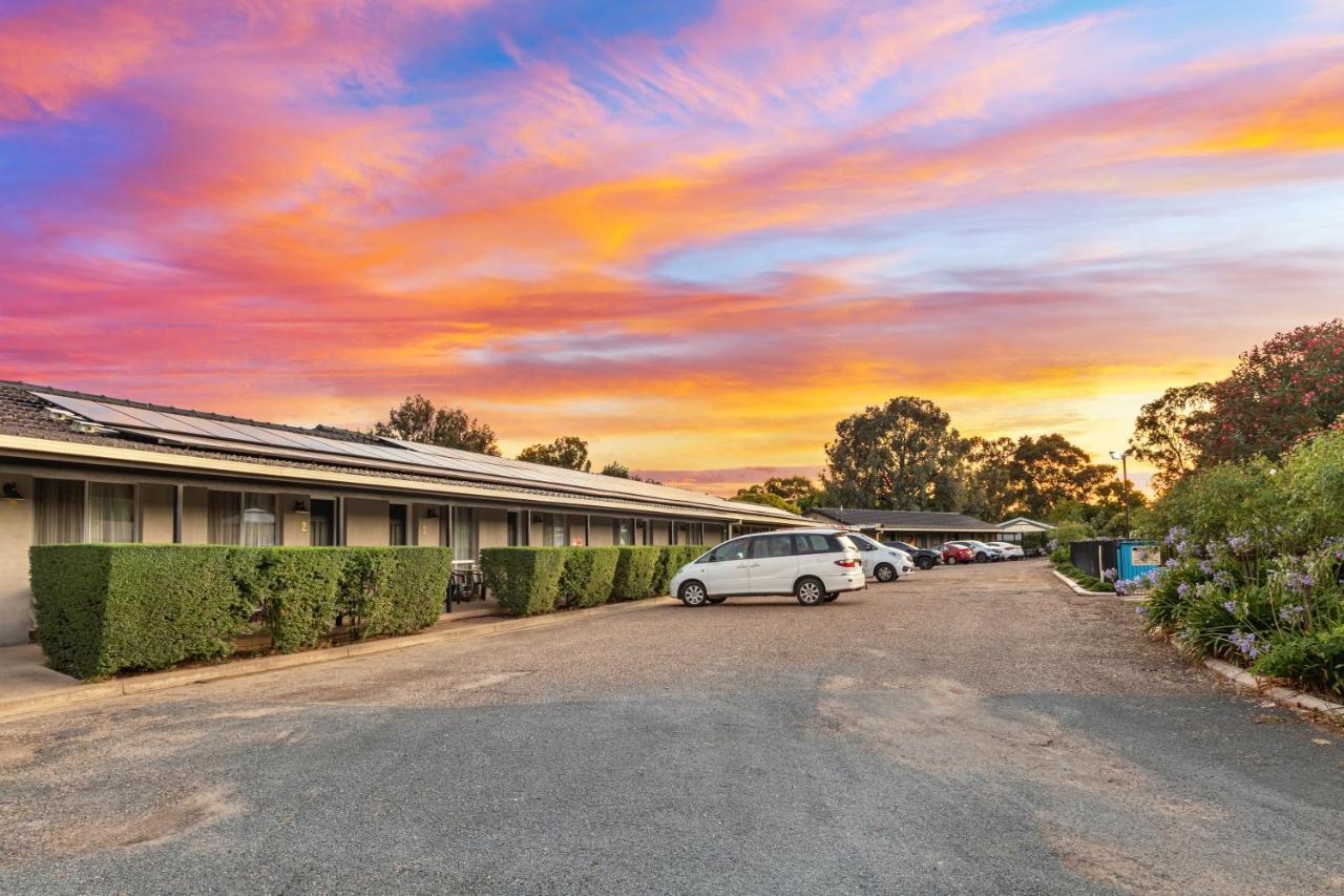 Burringa Garden Motel Wagga Wagga Exterior foto